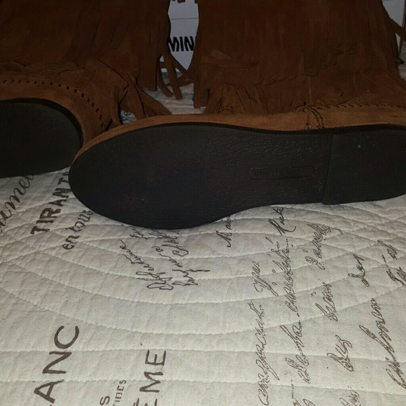 Leather fringe boots - Picture 2 of 3